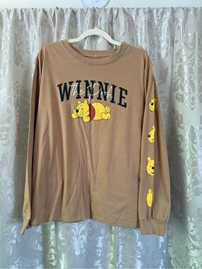 Disney Winnie the Pooh Brown Long Sleeve Tee with Yellow Print size 1xl/E149